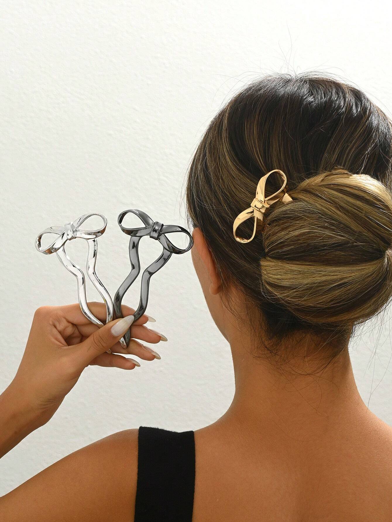 Sculpted Bow Hair Pin