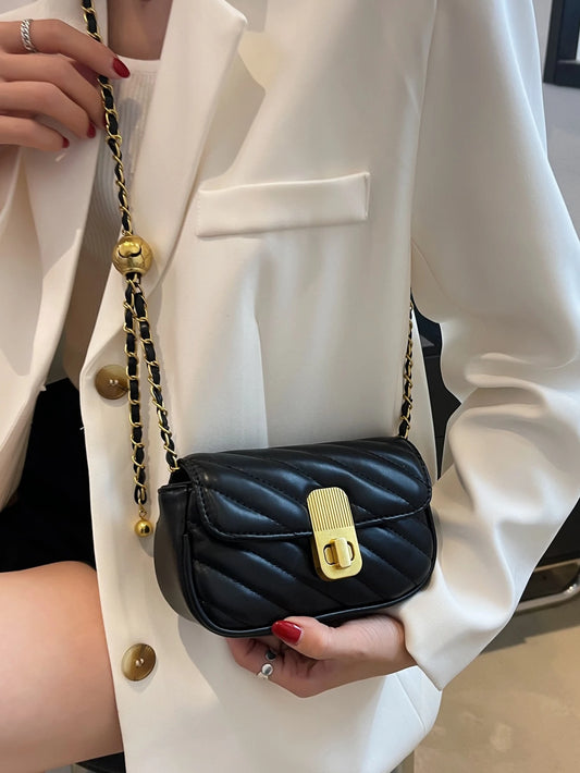 Minimal Quilted Chain Shoulder Bag