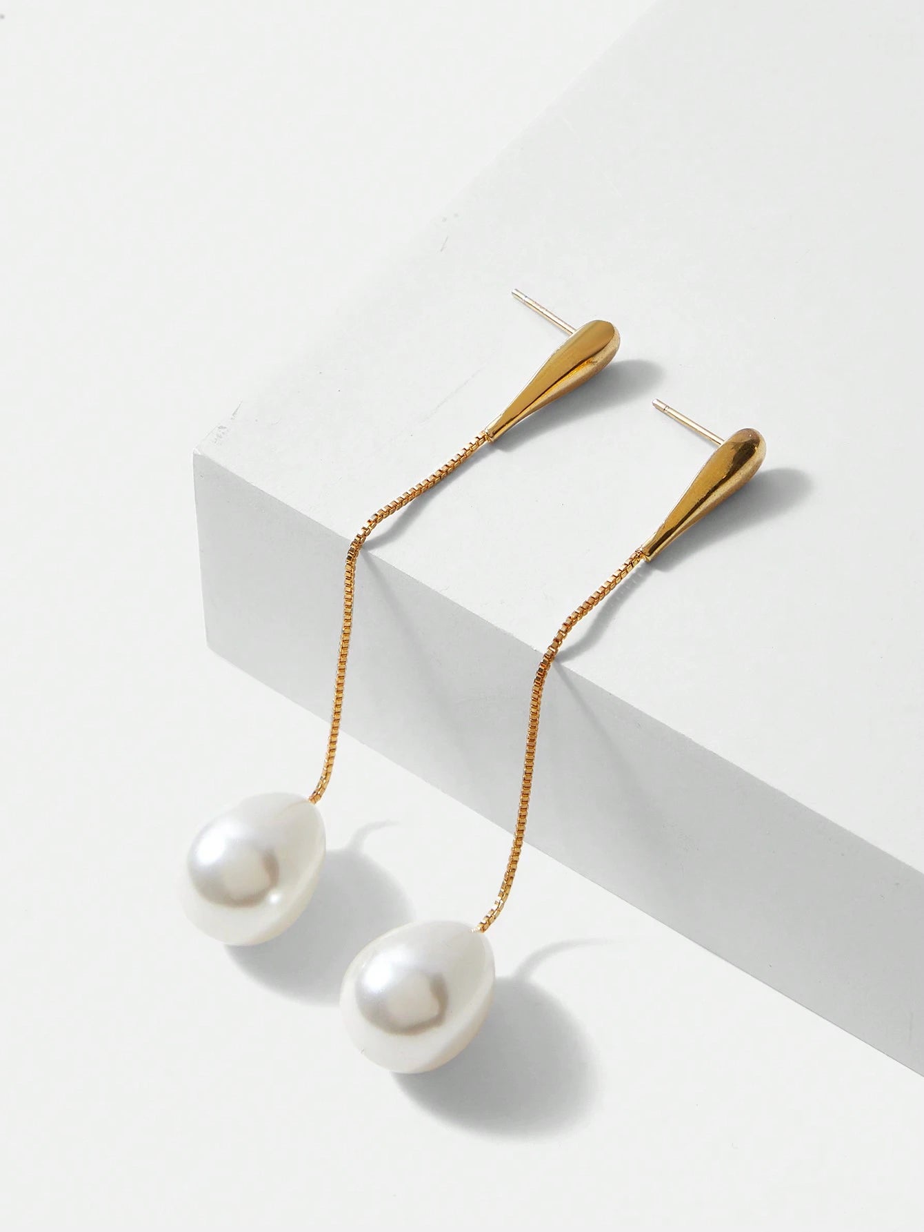 Sculpted Pearl Drop Earrings