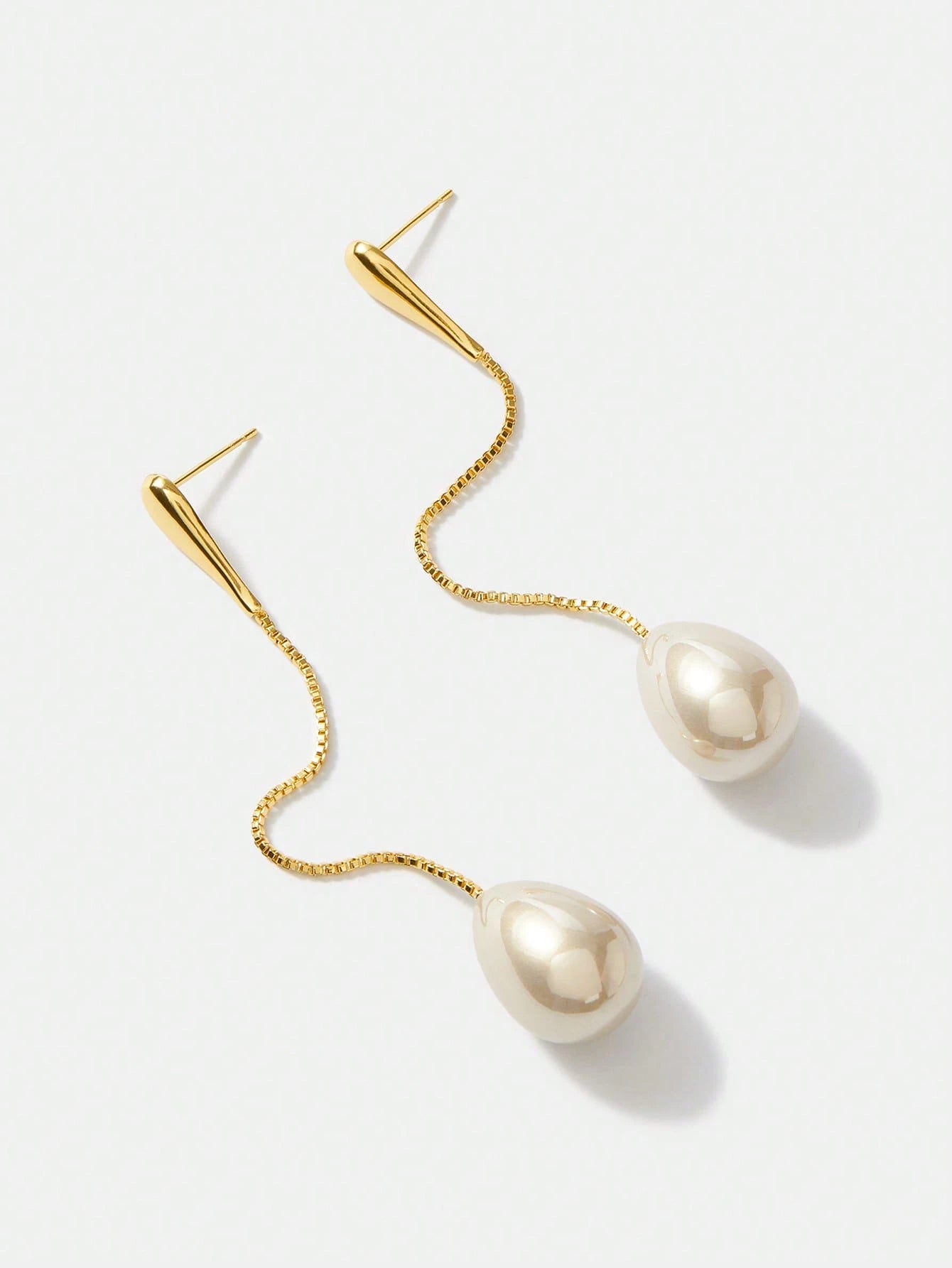 Sculpted Pearl Drop Earrings