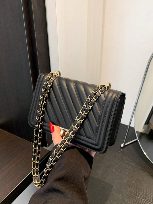 Minimal Quilted Chain Shoulder Bag