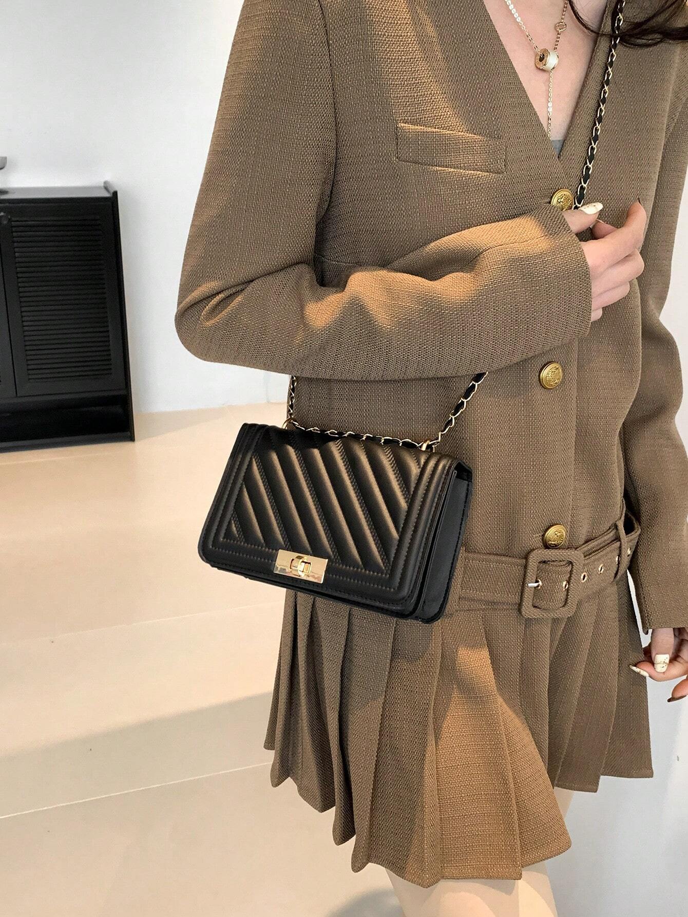 Minimal Quilted Chain Shoulder Bag
