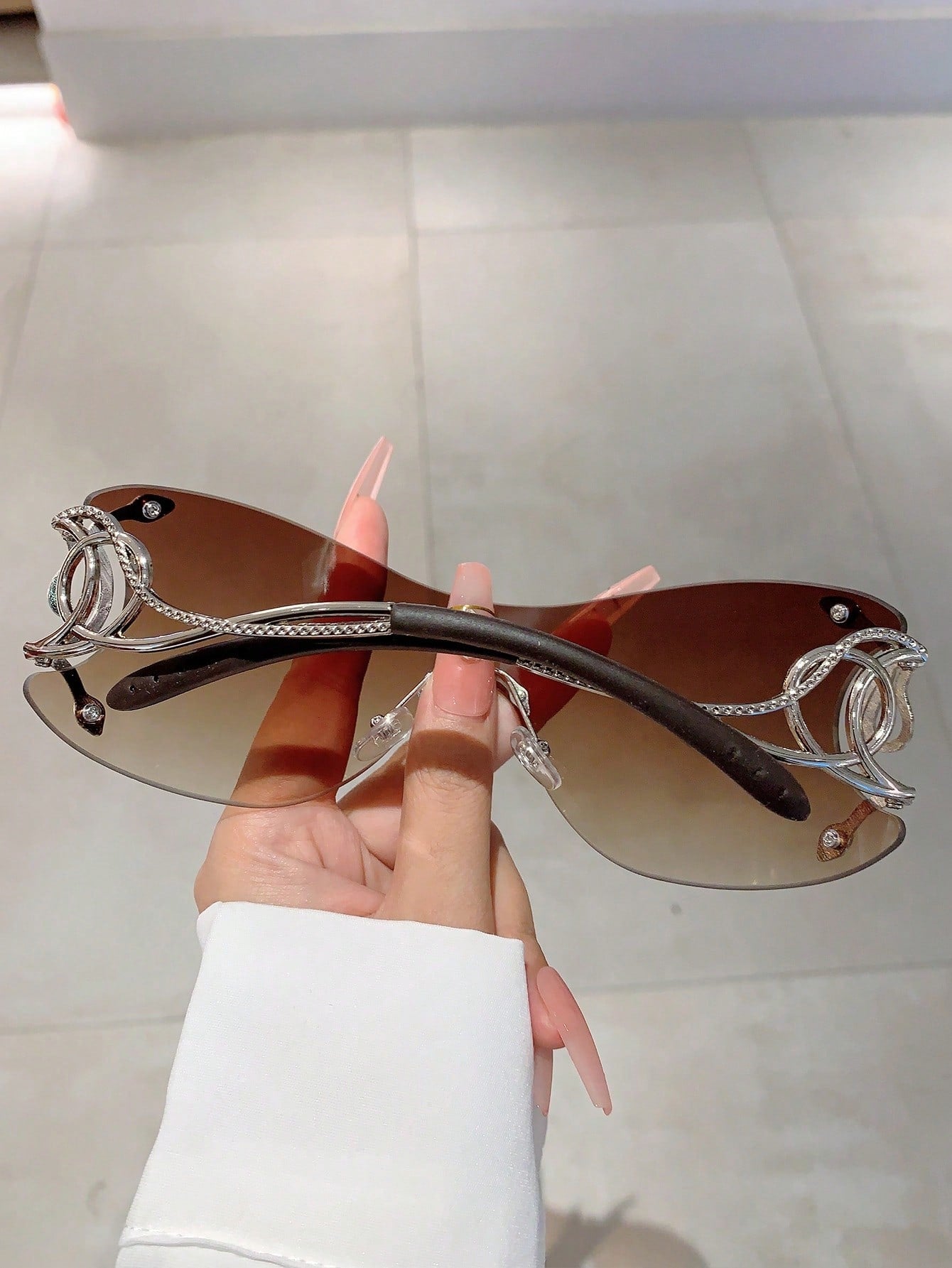 Serpentina Noire Shield Sunglasses