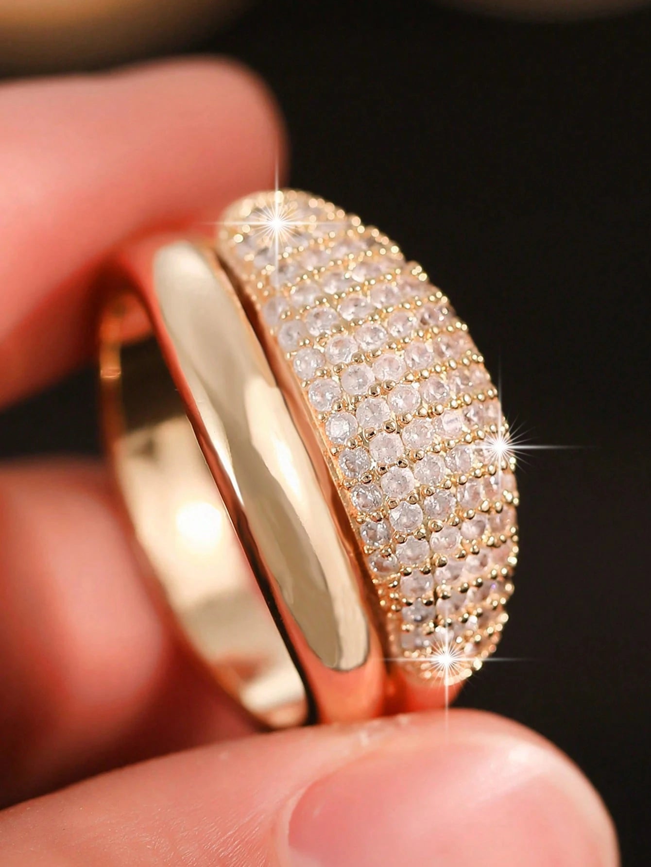 Luxury Oval Zirconia Statement Ring