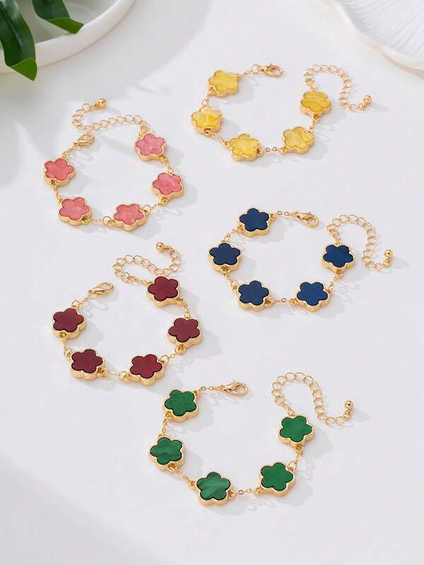 Clover Luxe™ – Gold-Tone Charm Bracelet
