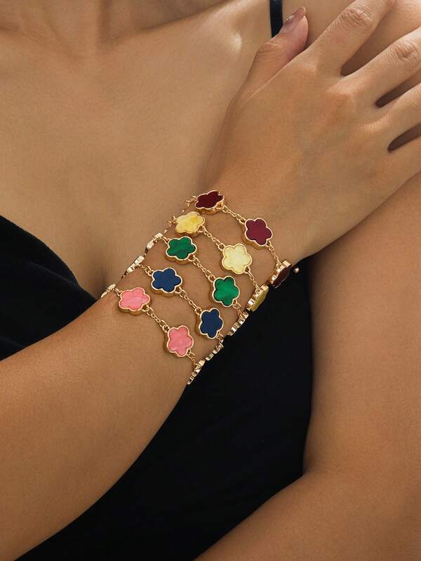 Clover Luxe™ – Gold-Tone Charm Bracelet