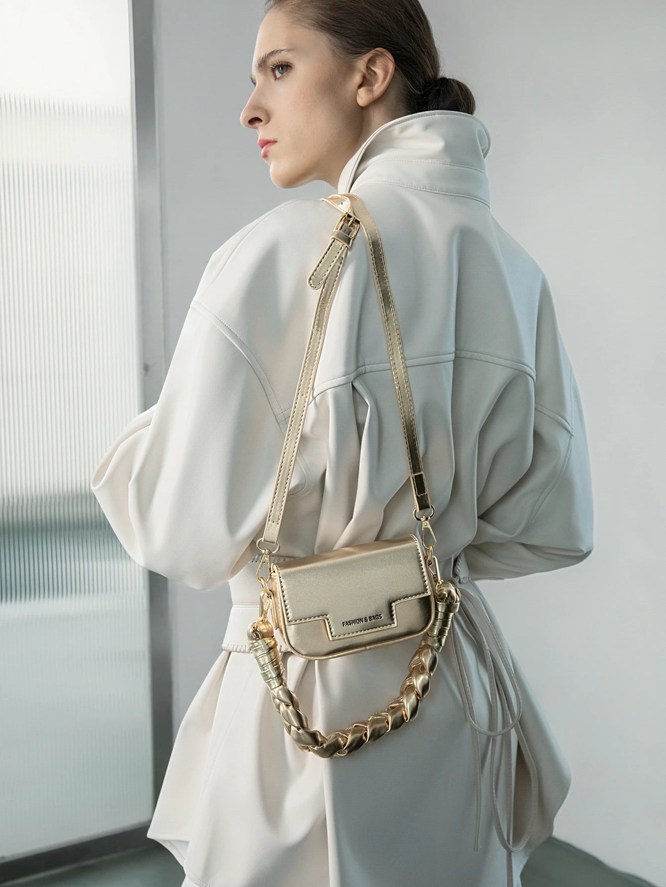 Minimal Quilted Chain Shoulder Bag – Gold Accent Edition