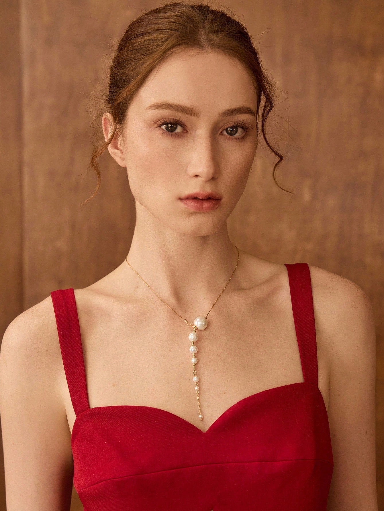 Elegant Pearl Drop Necklace