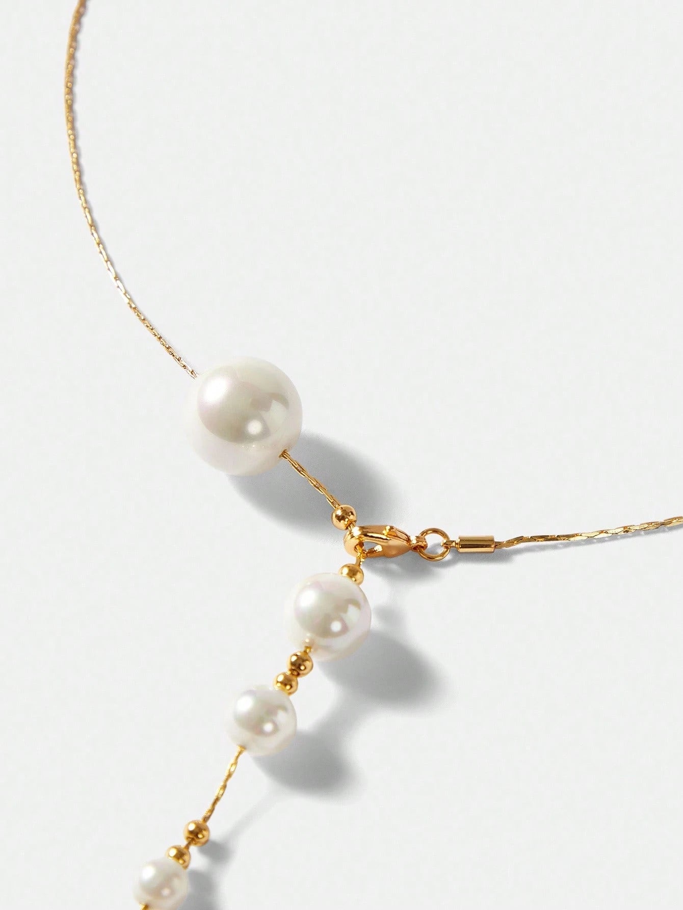 Elegant Pearl Drop Necklace