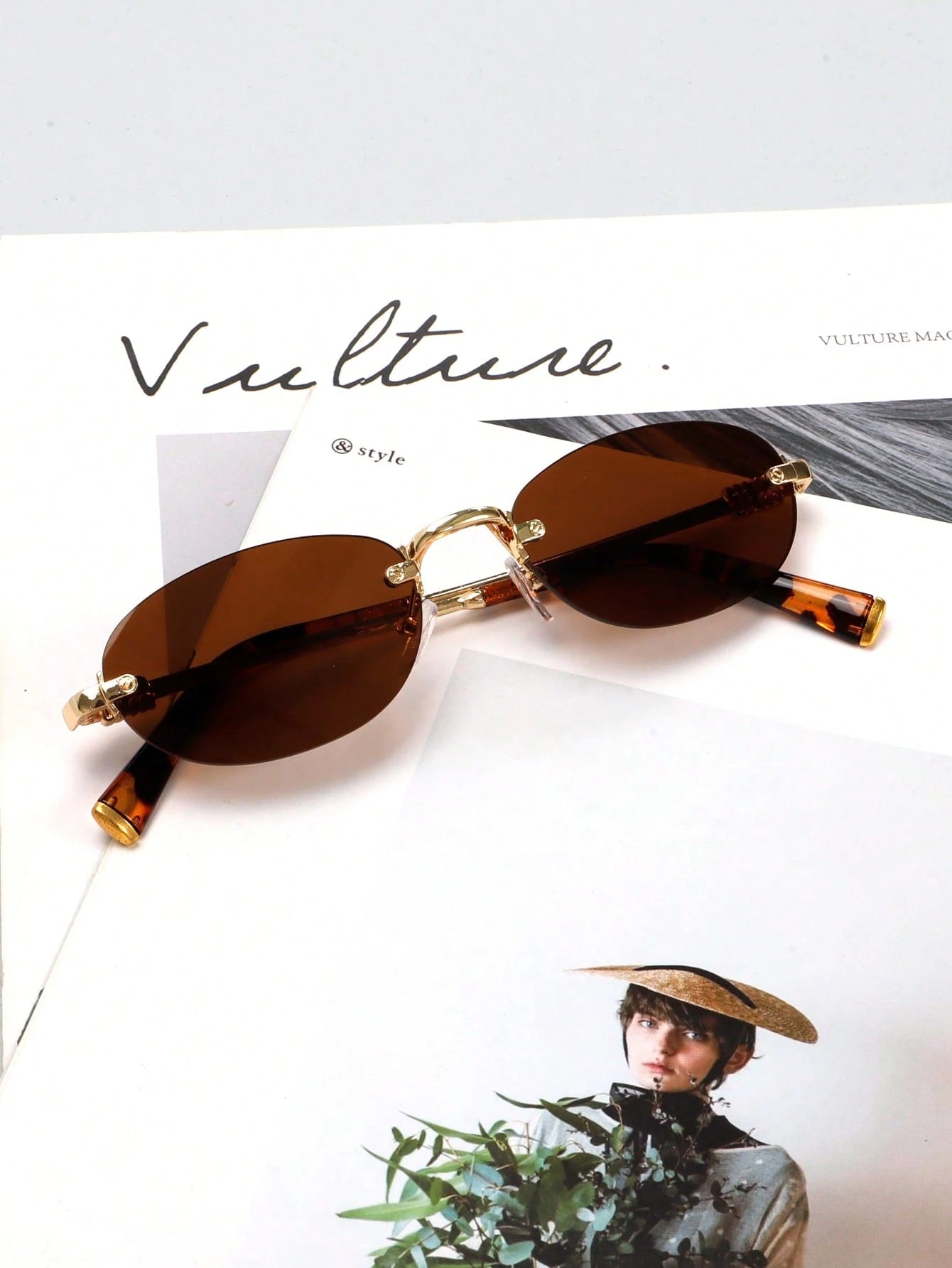 Eclipse Frameless Oval Sunglasses – Y2K Luxe