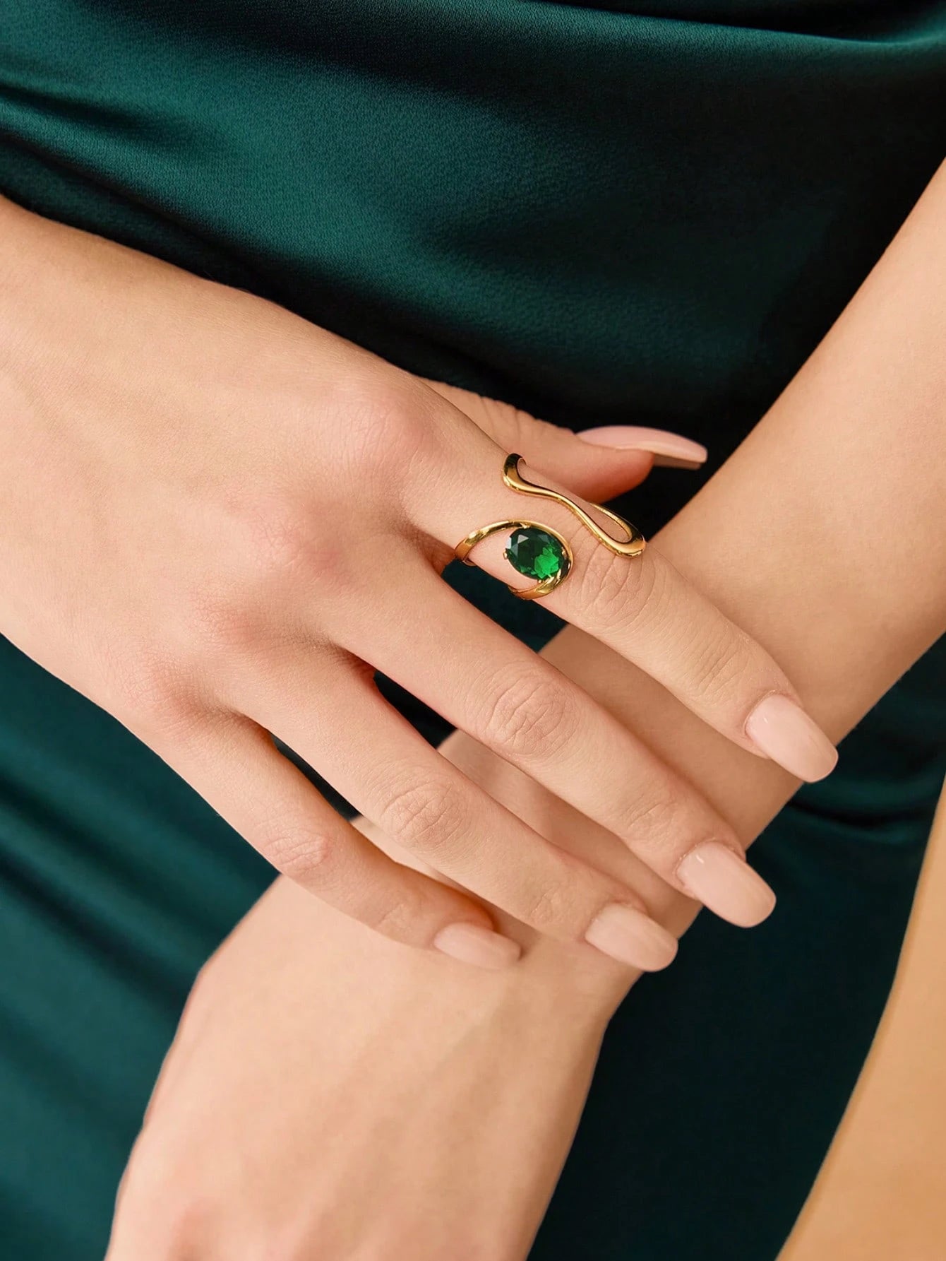 Emerald Curve Gold Ring