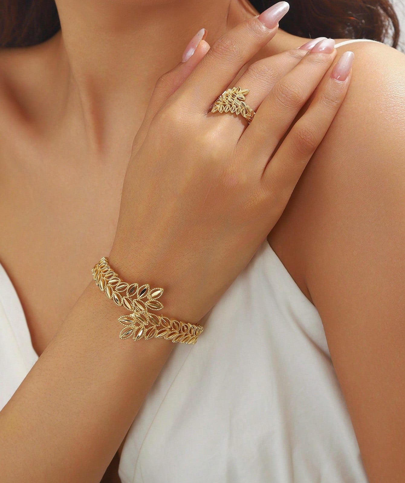 Vintage Olive Branch Jewelry Set – Bracelet & Ring
